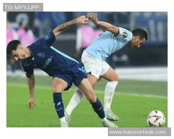 欧联杯曼联大胜多特蒙德补时绝杀引发全场狂欢与转会传闻热议